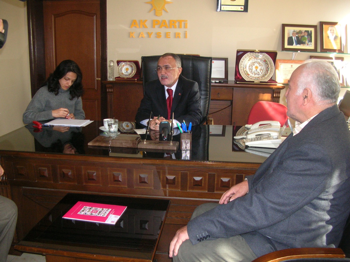 AK Parti Nöbetçi Vekili Yakut, Vatandaşların Sorunlarını Dinledi