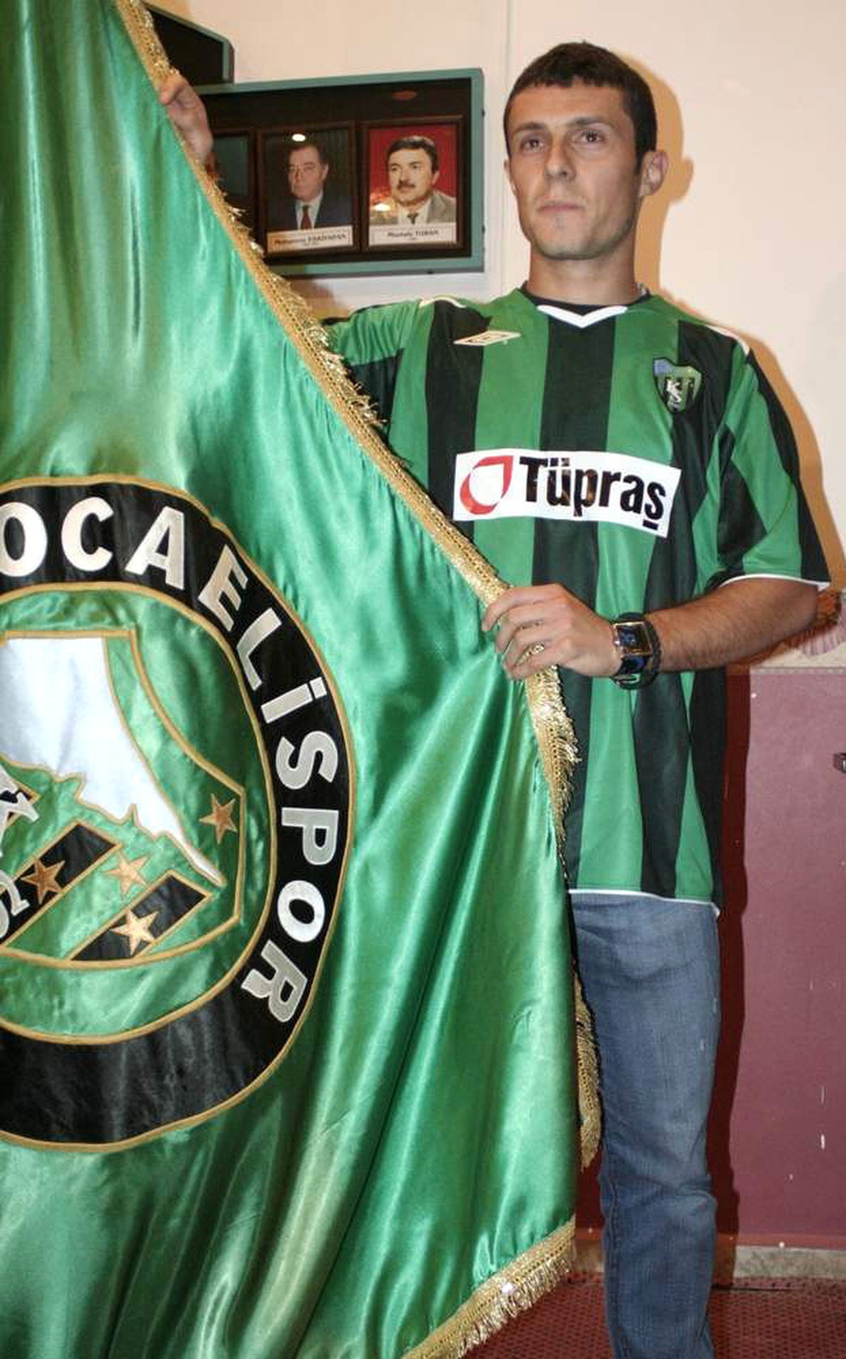 Kocaelispor, Dusan Andejelkoviç ile 3 Yıllık Sözleşme İmzaladı