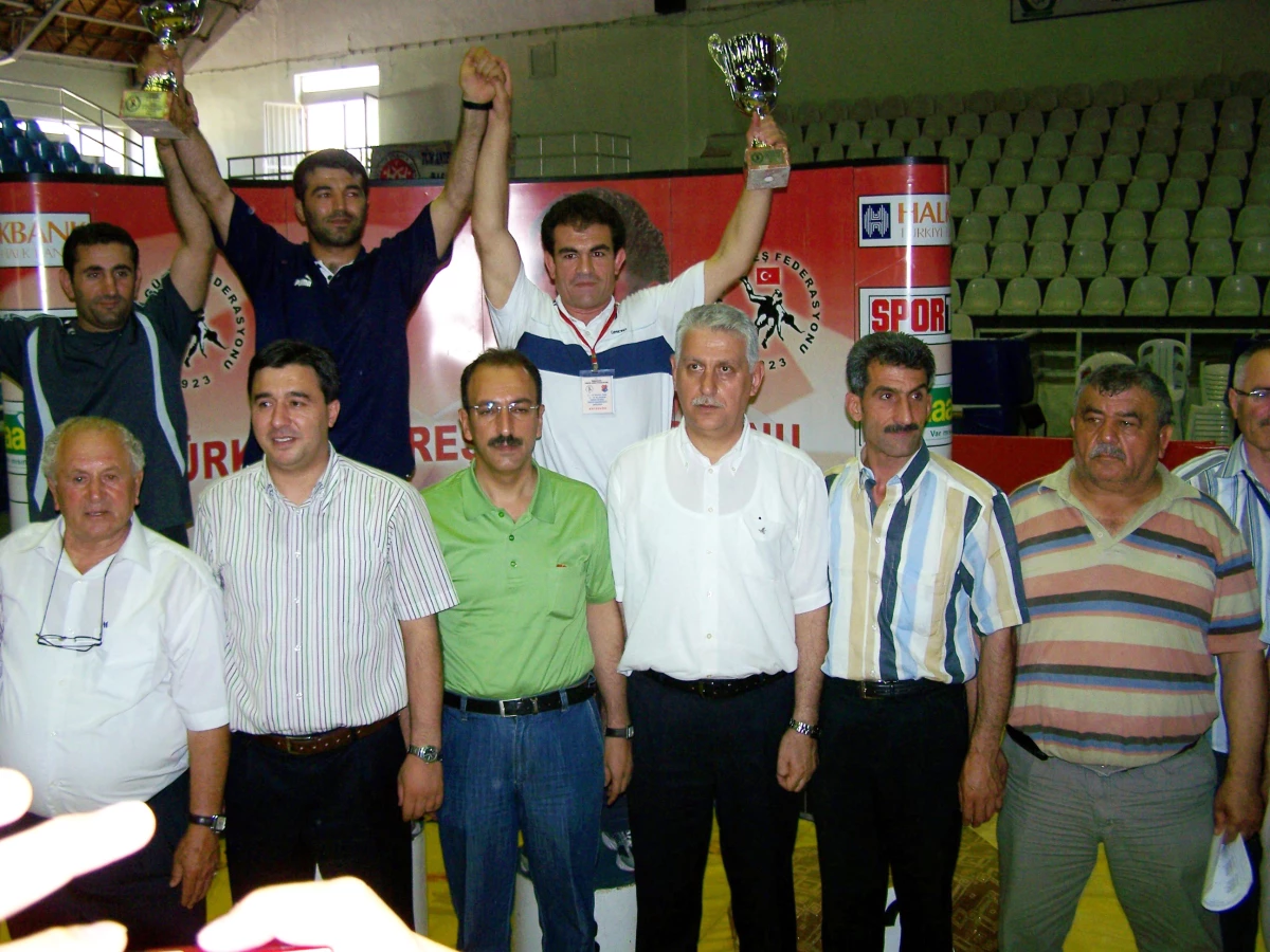 Türkiye Yıldızlar Grekoromen Güreş Şampiyonası Sona Erdi