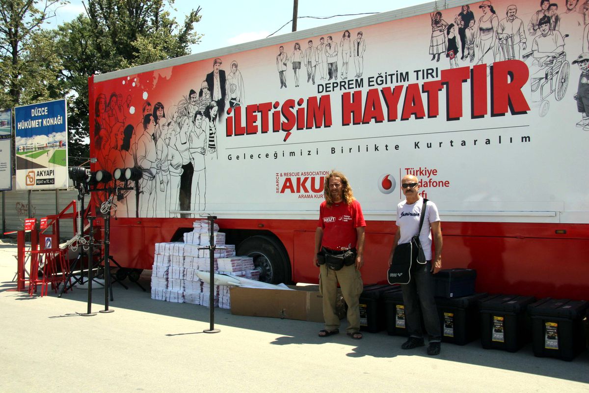 Akut Tır'ı Düzce'de