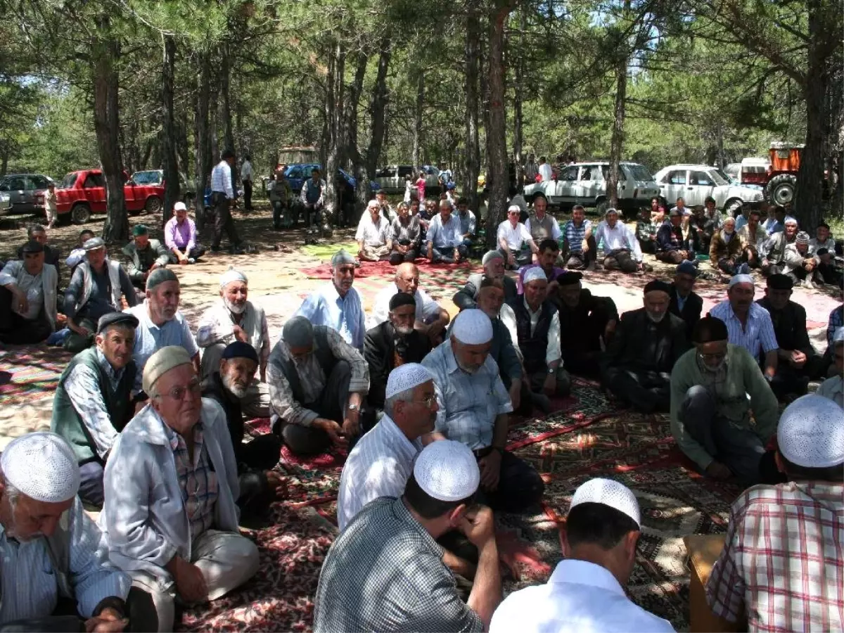 Mudurnu'da Hacet Bayramı Kutlandı