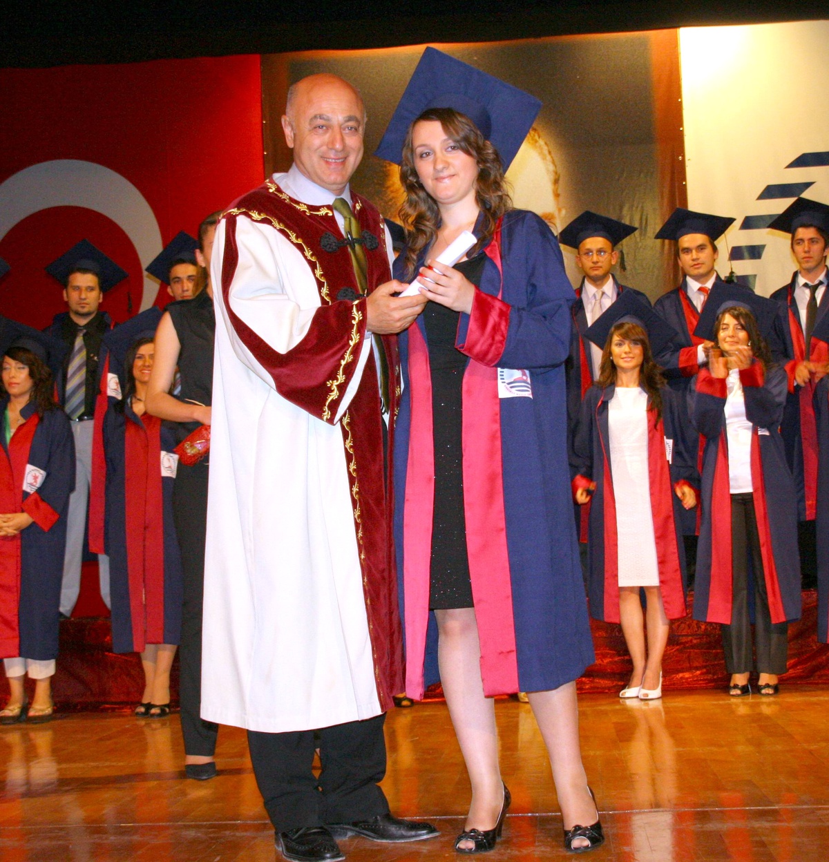 Omü Diş Hekimliği Fakültesi'nde Mezuniyet Töreni