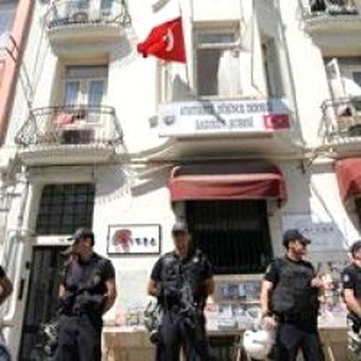 AB Çevreleri Şaşkın