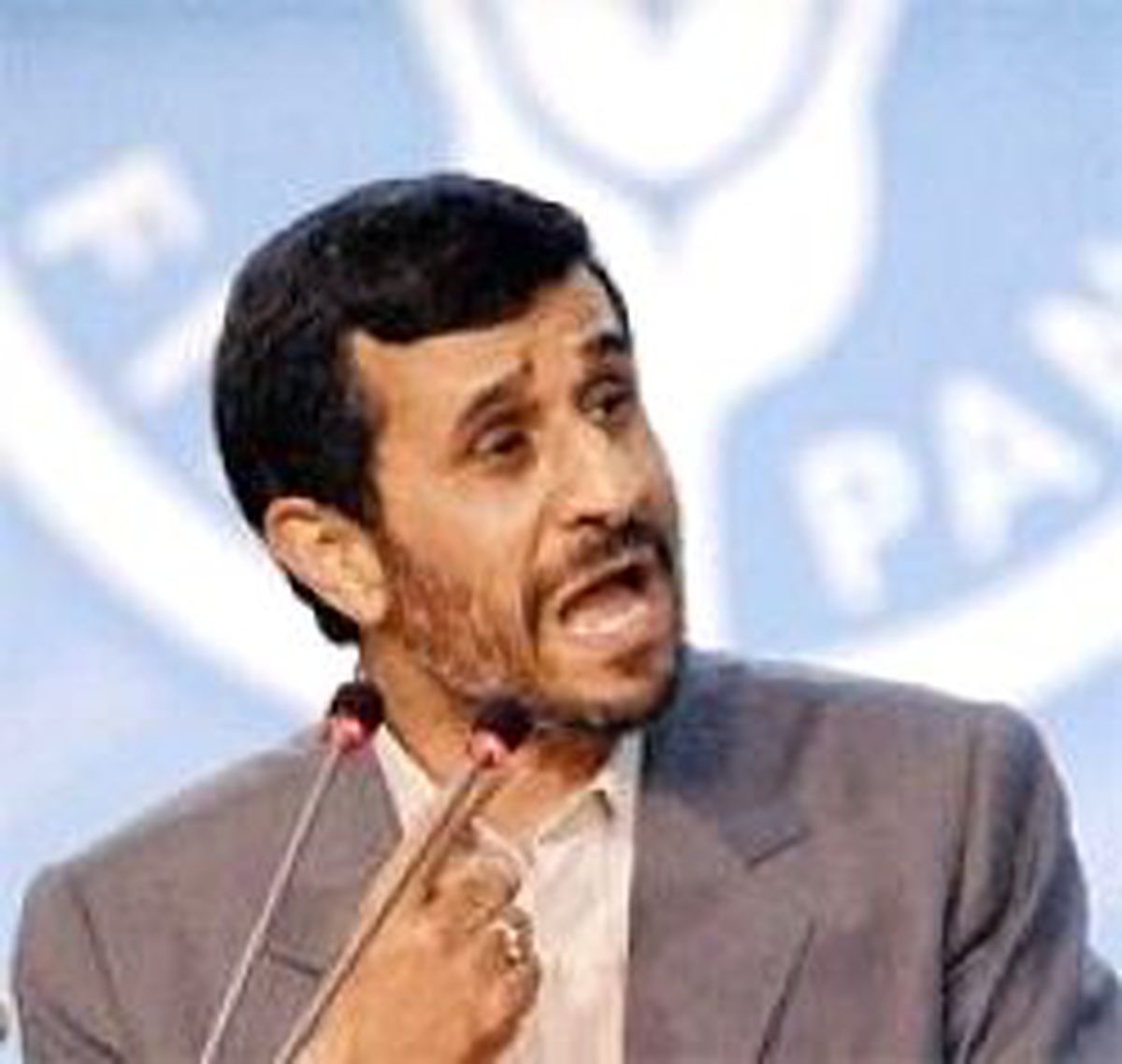 Ahmedinejad'a Komplo İddiası