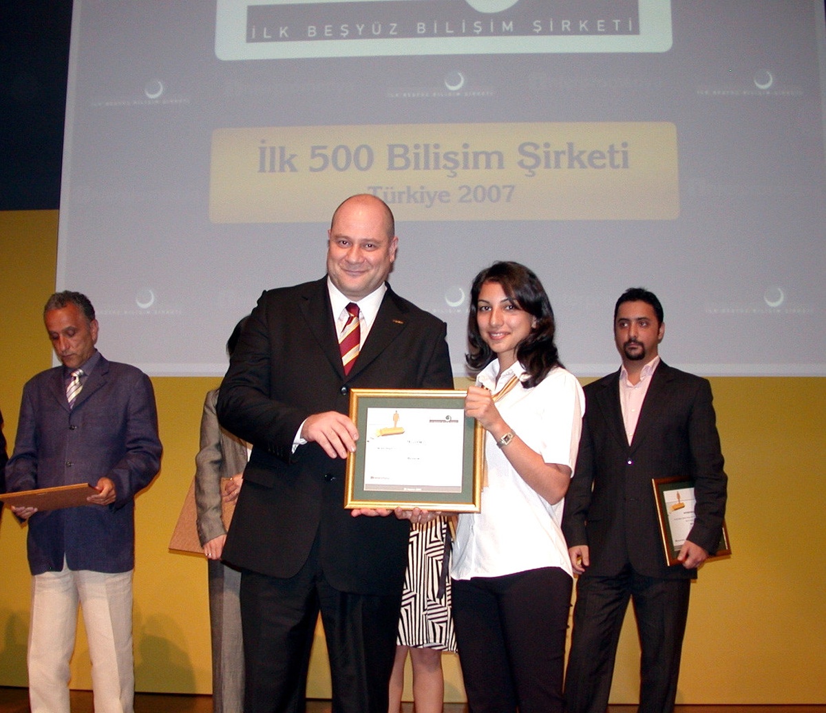 Bilişim 500'de Tellcom'a İki Büyük Ödül