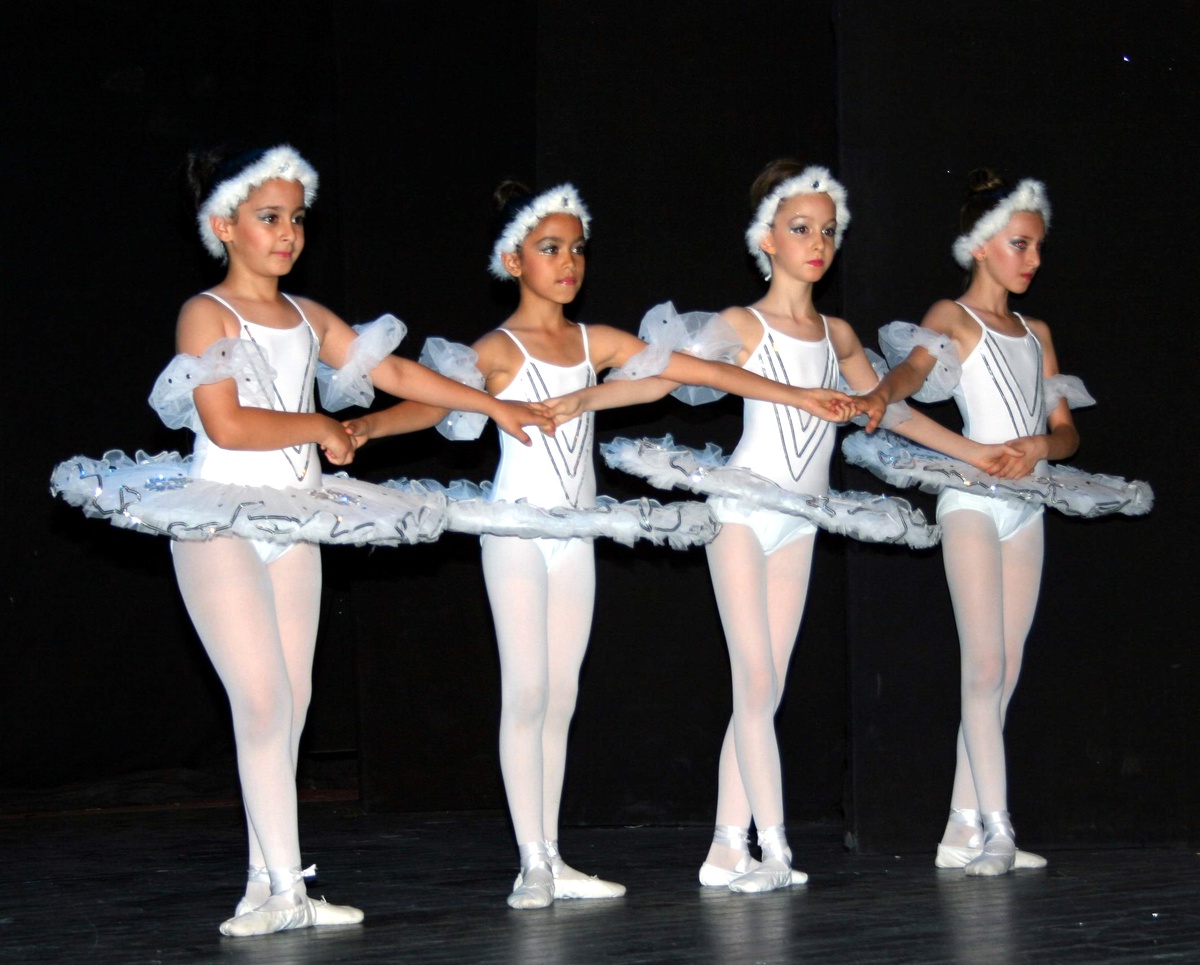 Ege Sanat Merkezi Yıl Sonu Gösterisi İlgi Gördü
