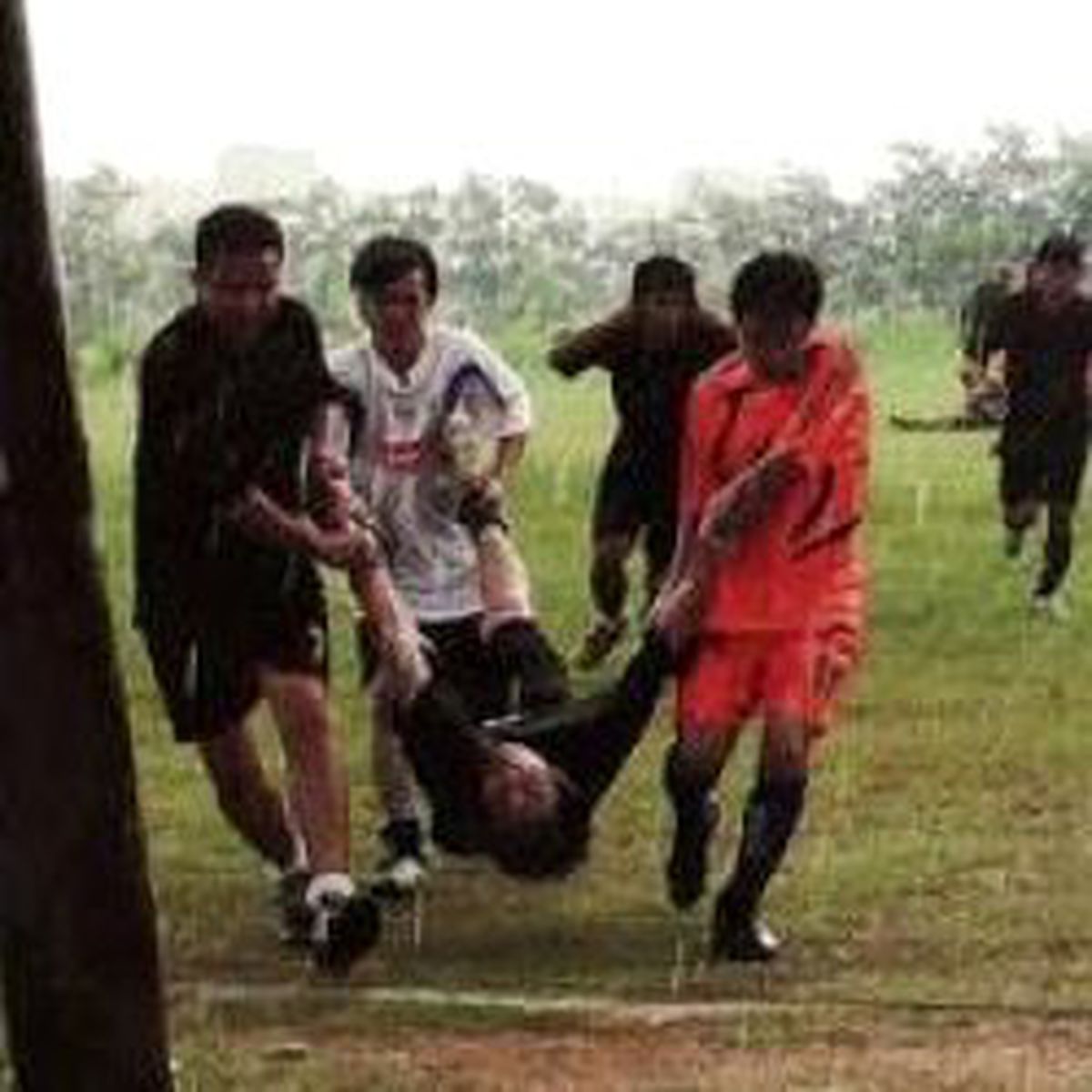 Futbol Sahasında Dehşet