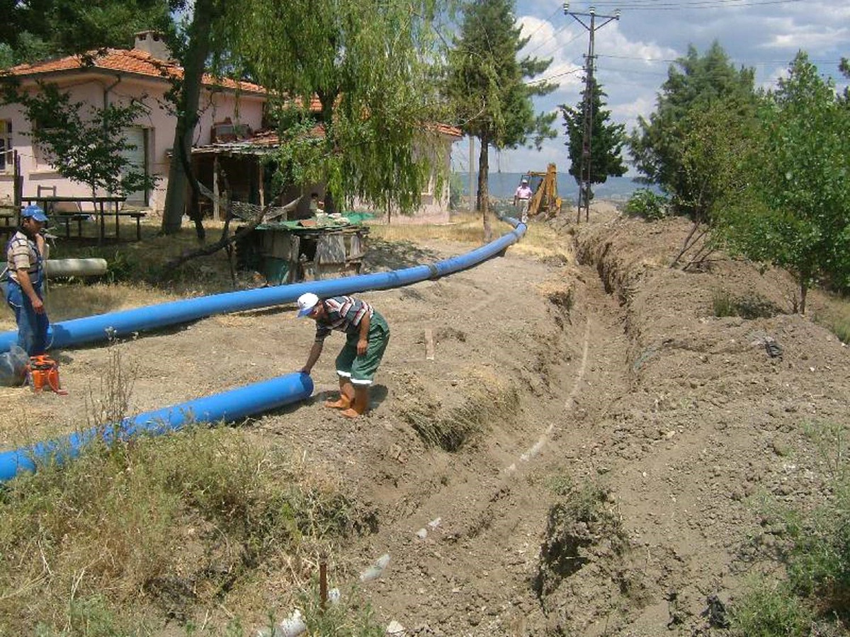 Gediz'de Su Şebekesi Yenileniyor