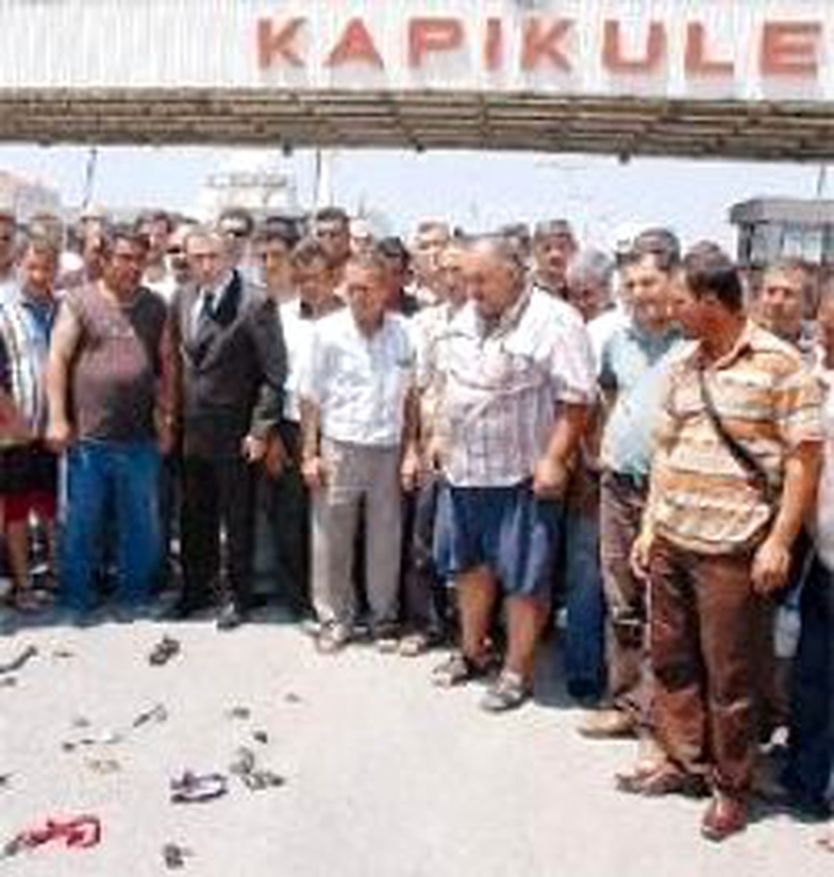 Bulgaristan Faturayı 100 Milyon Dolar Kabarttı, Türk Tır'cı Kontak Kapattı
