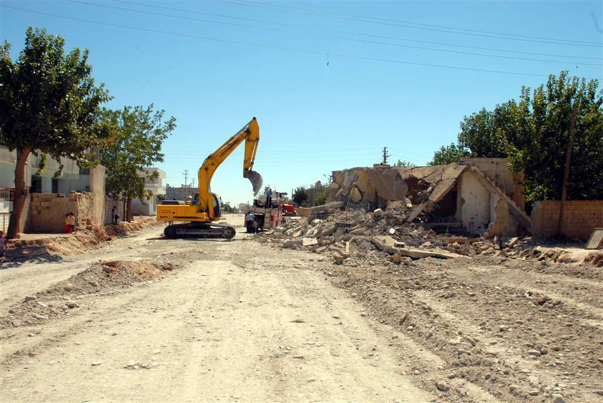 İkinci Çevre Yolu İçin İstimlak Edilen Evler Yıkılıyor