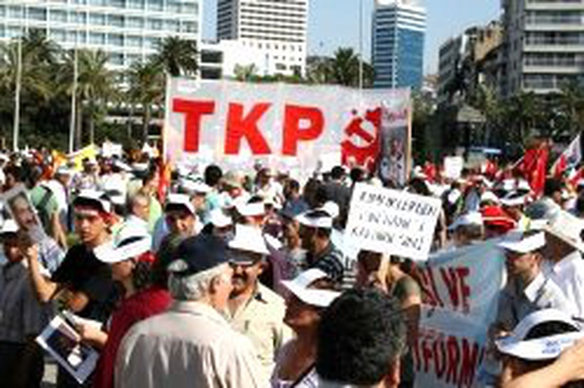 İzmir'de Madımak Olayına Tepki Mitingi