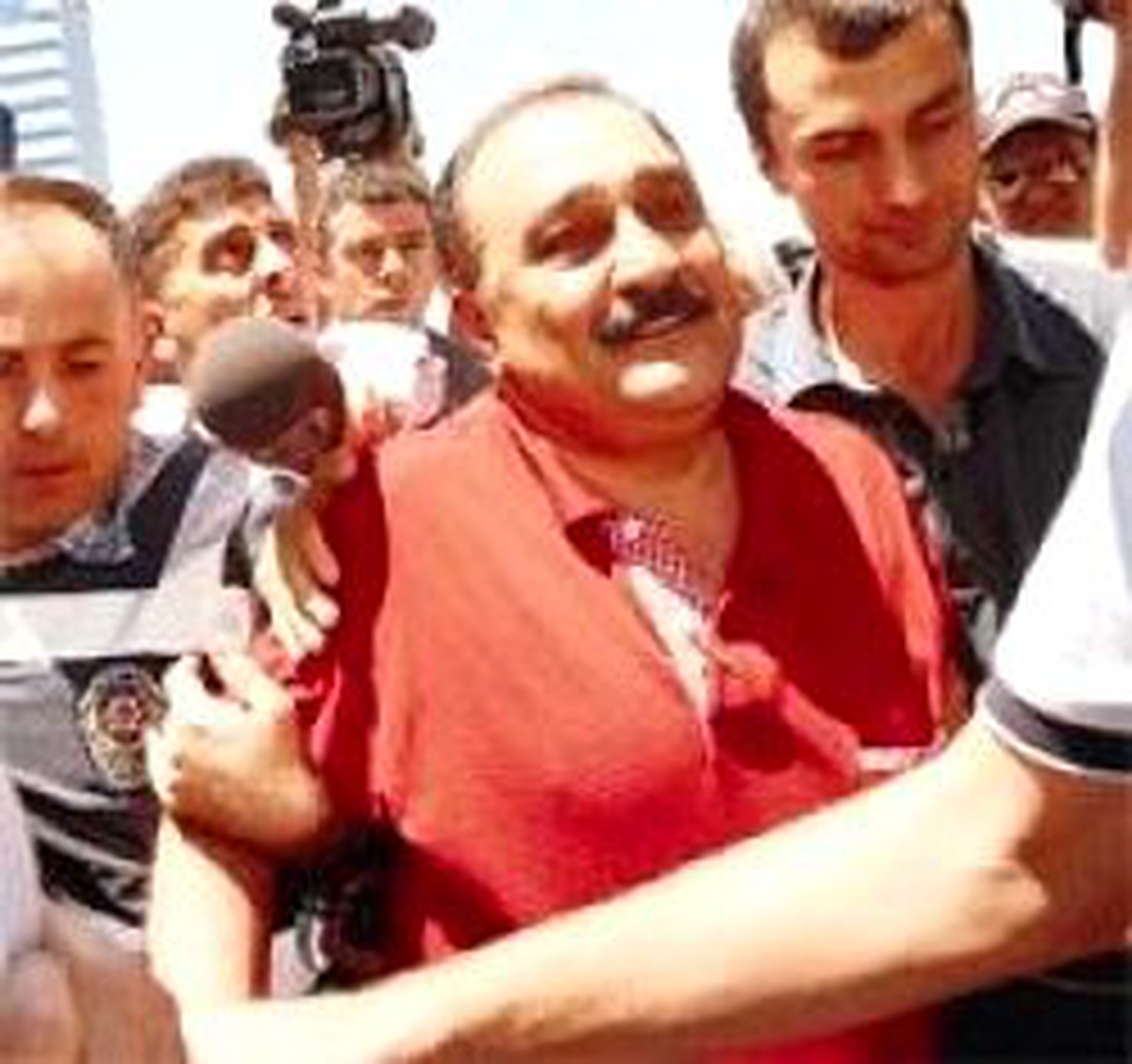 'Suçum Atatürk'ü ve Cumhuriyet'i Sevmek'
