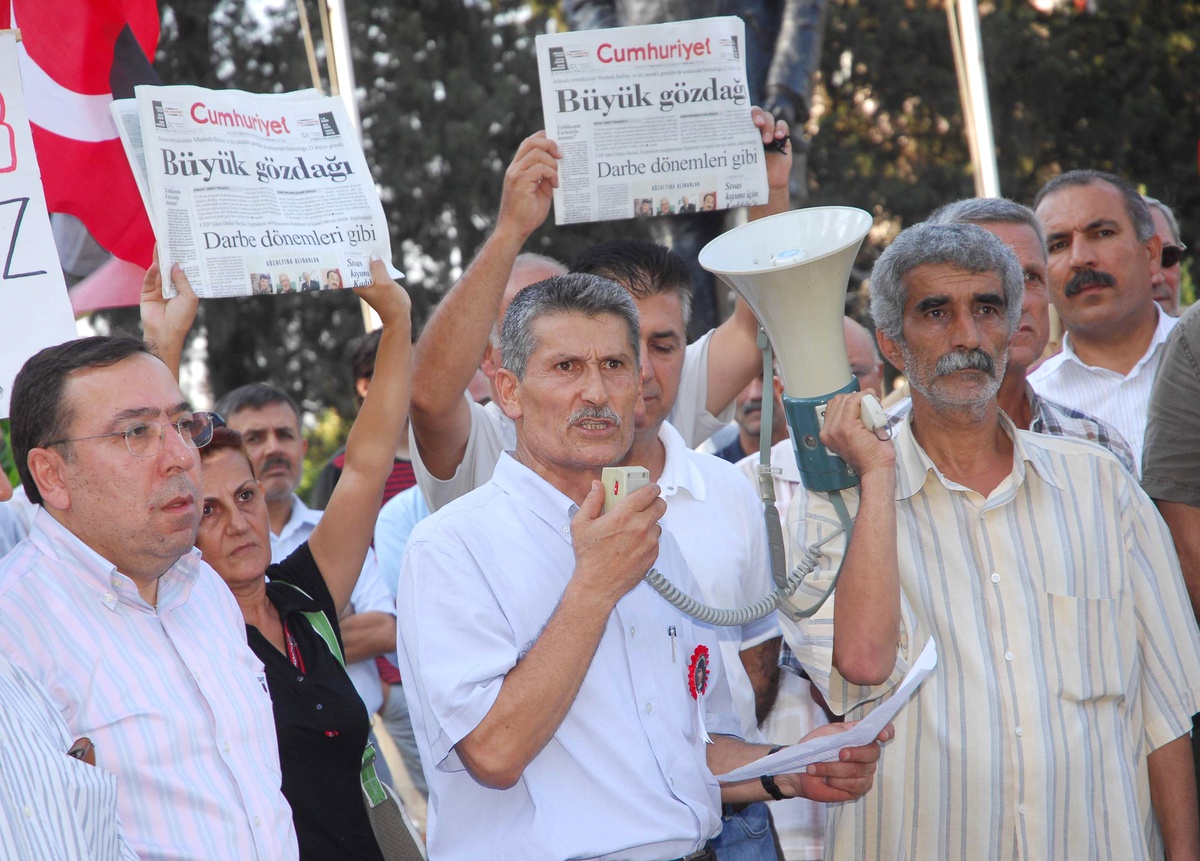 Add Ceyhan Şubesi'nden Ergenekon Soruşturmasına Tepki