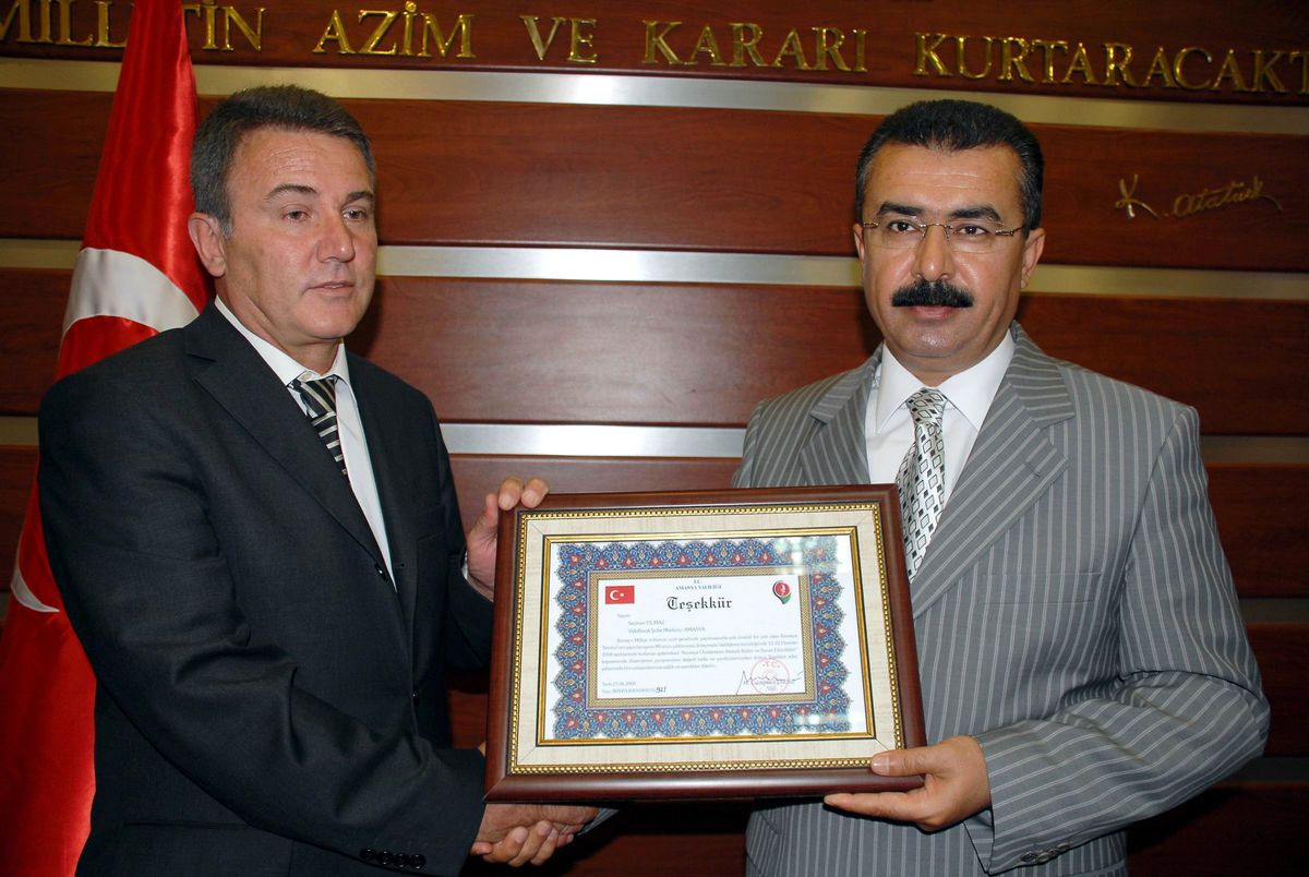 Validen Banka Müdürüne Teşekkür