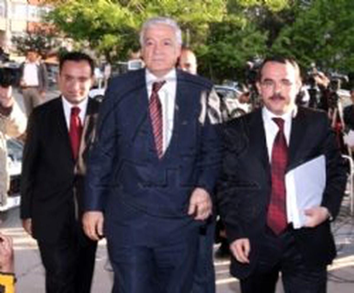 Renk Vermemek İçin Soru Sormamış