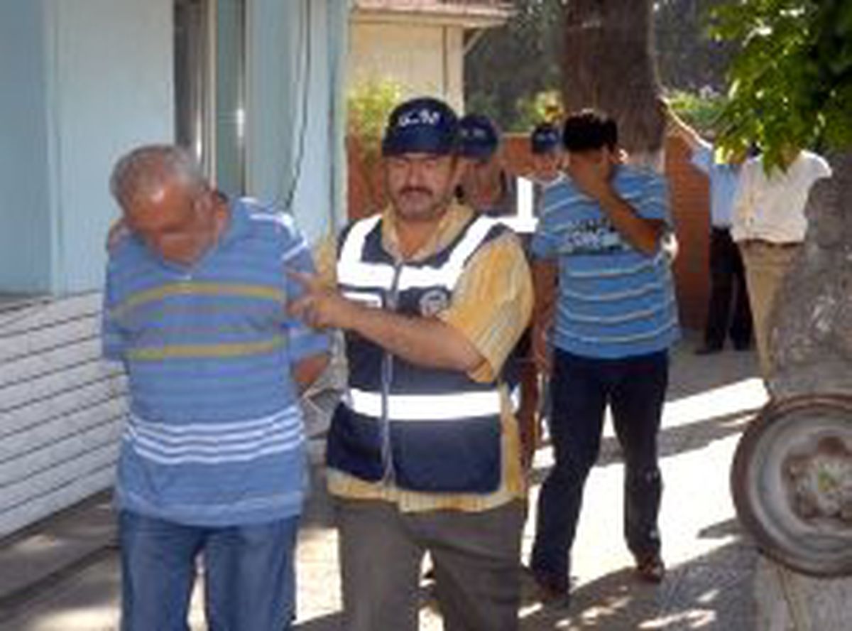 İki İlde Operasyon: 50 Gözaltı