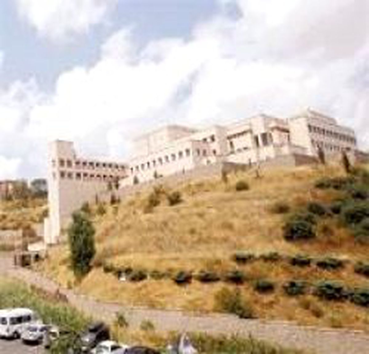 Konsolosluk Bayrağı Yarıya İndirdi