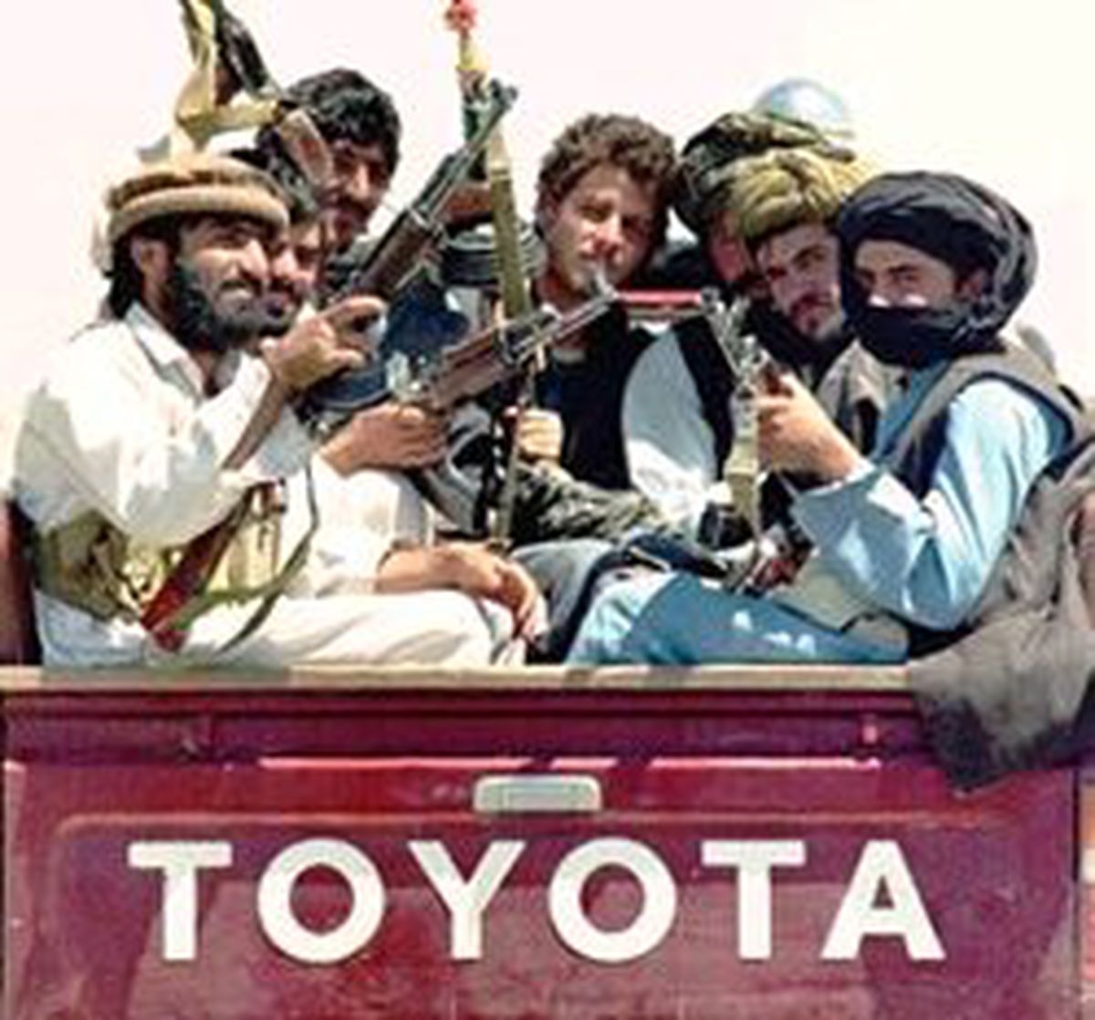 Afganistan'da 9 Amerikalı Asker Öldü