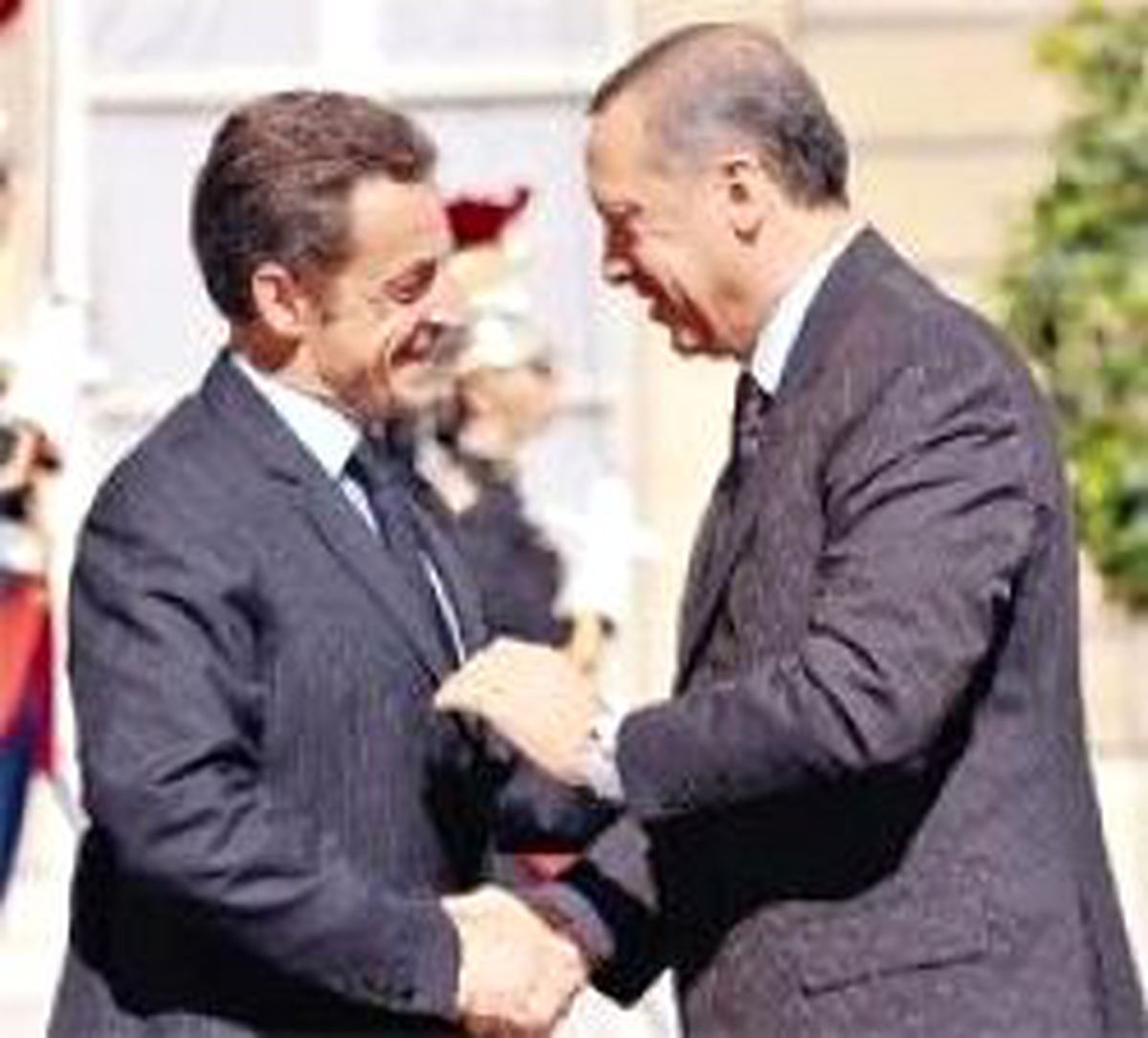 Erdoğan, Sarko'ya Davayı Anlattı