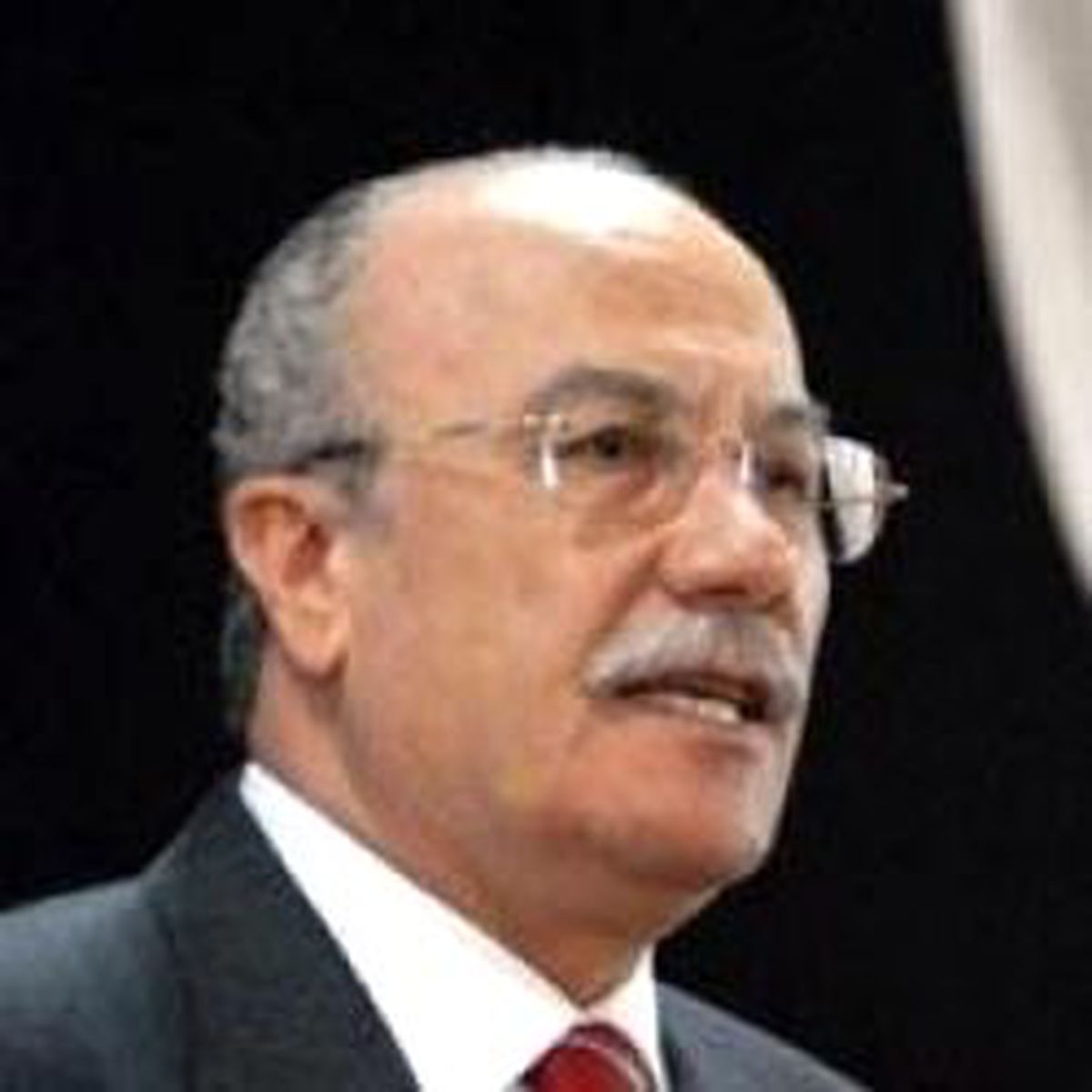 'Sadece Yetkilileri Dinleyin'