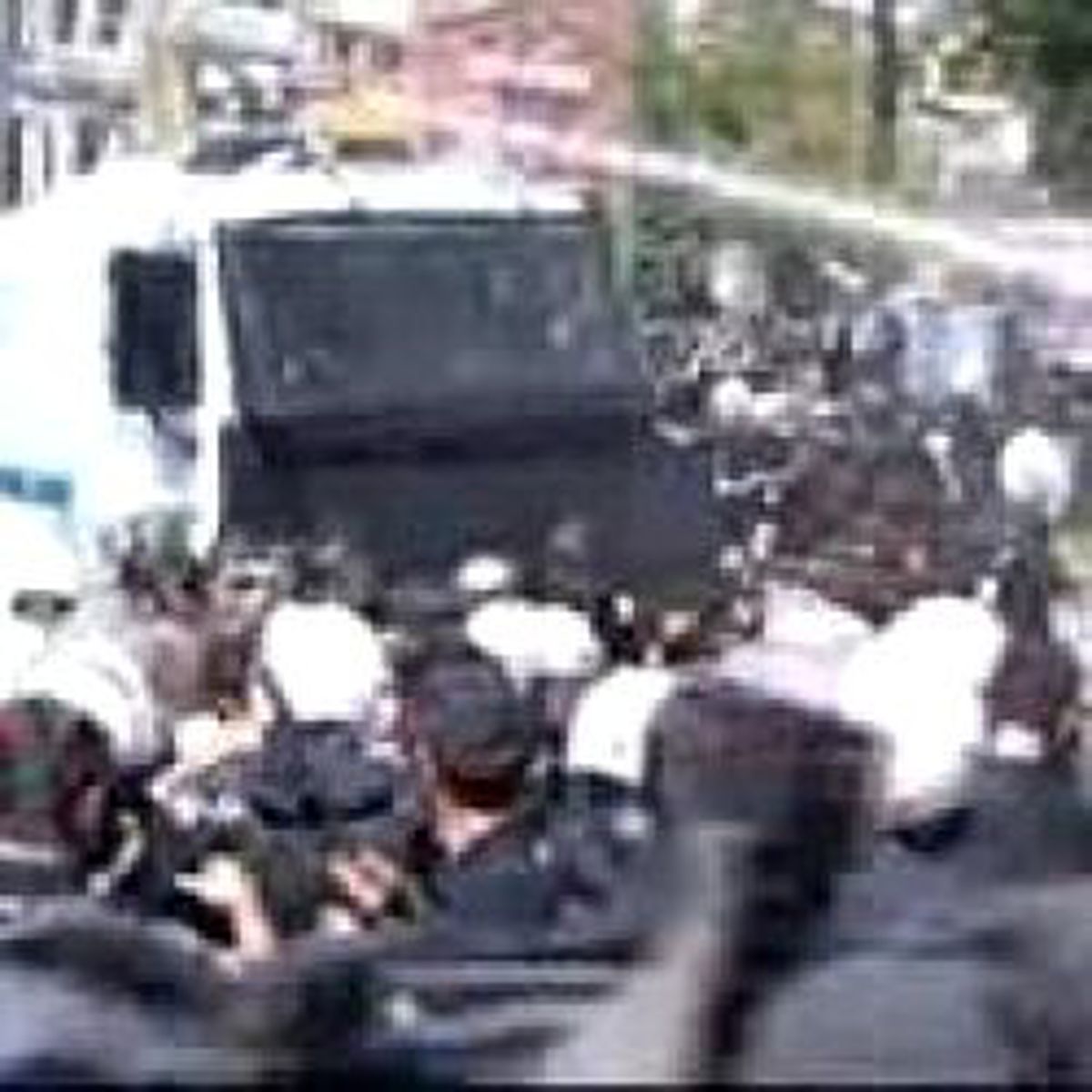 Belediye İşçileri Biber Gazıyla Dağıtıldı