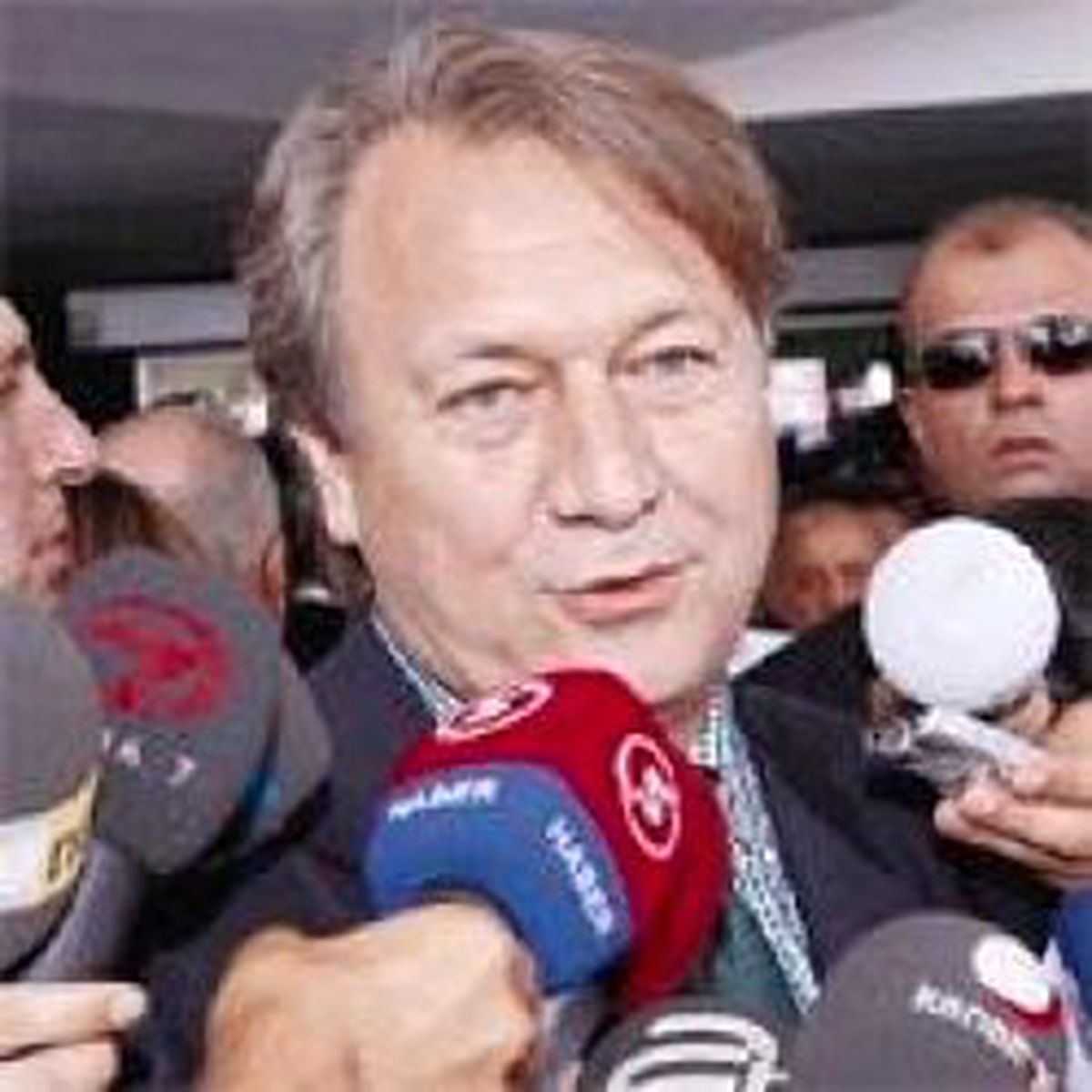 Emekli Generaller Temenni Bildirdi
