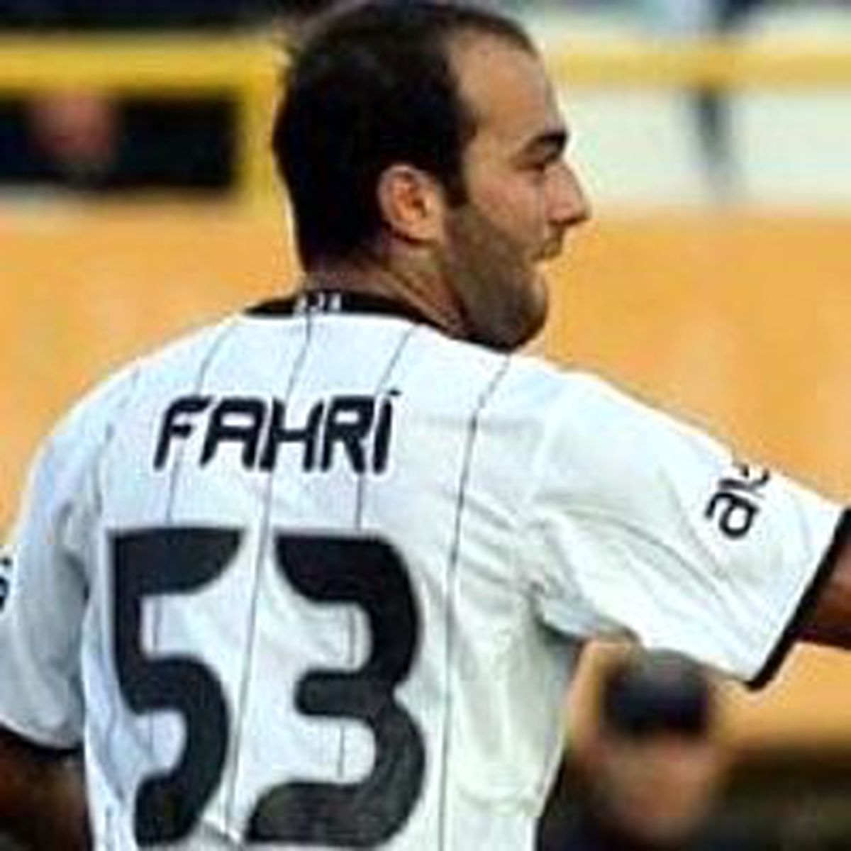Fahri Konya'ya İmzalıyor
