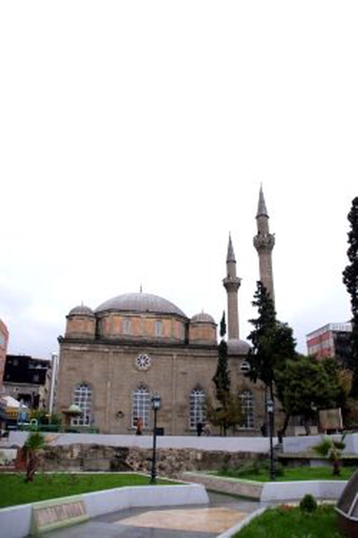 'Camiler Büyük Olmasın'