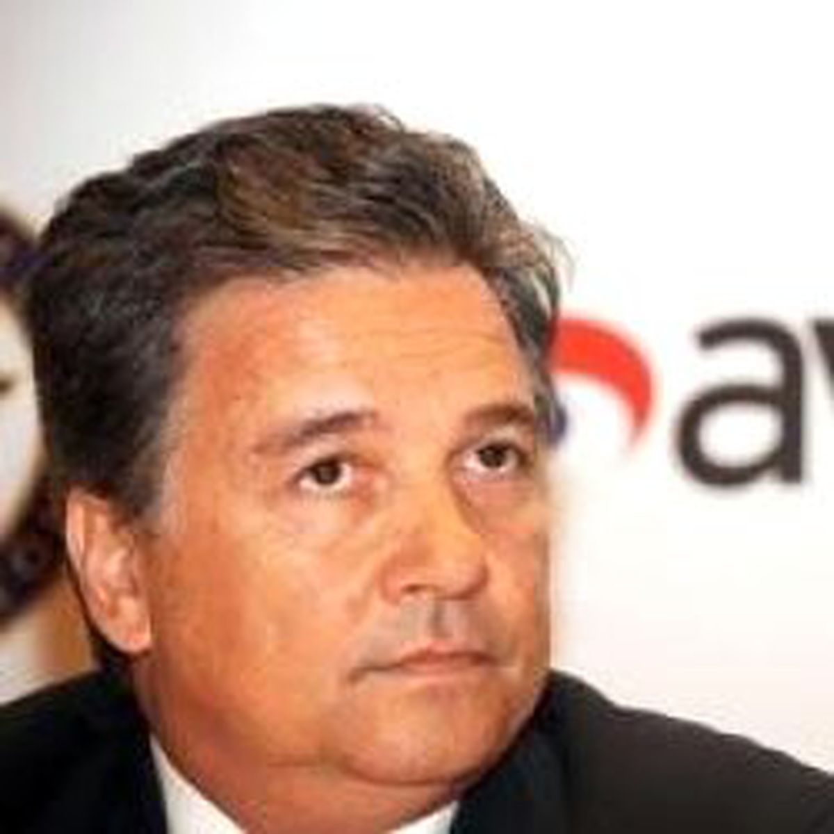 Avea, 36 Bin Aboneliği İptal Etti