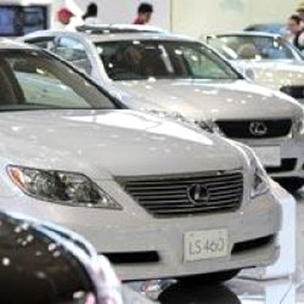 Toyota General Motors'u Solladı