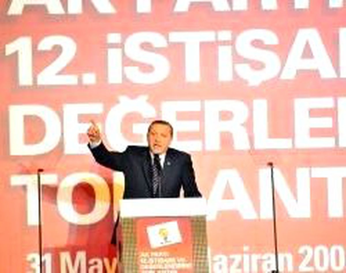 'Ben Dağıtıyorsam, Vali de Dağıtacak'