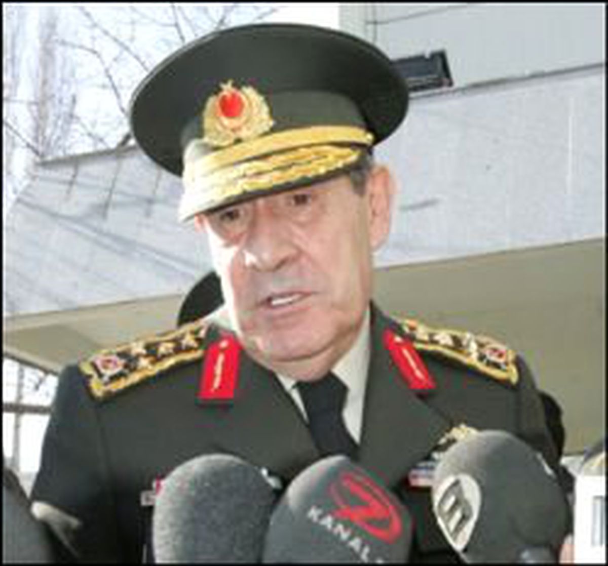 'Benden Yorum Beklerseniz Üzülürüm'