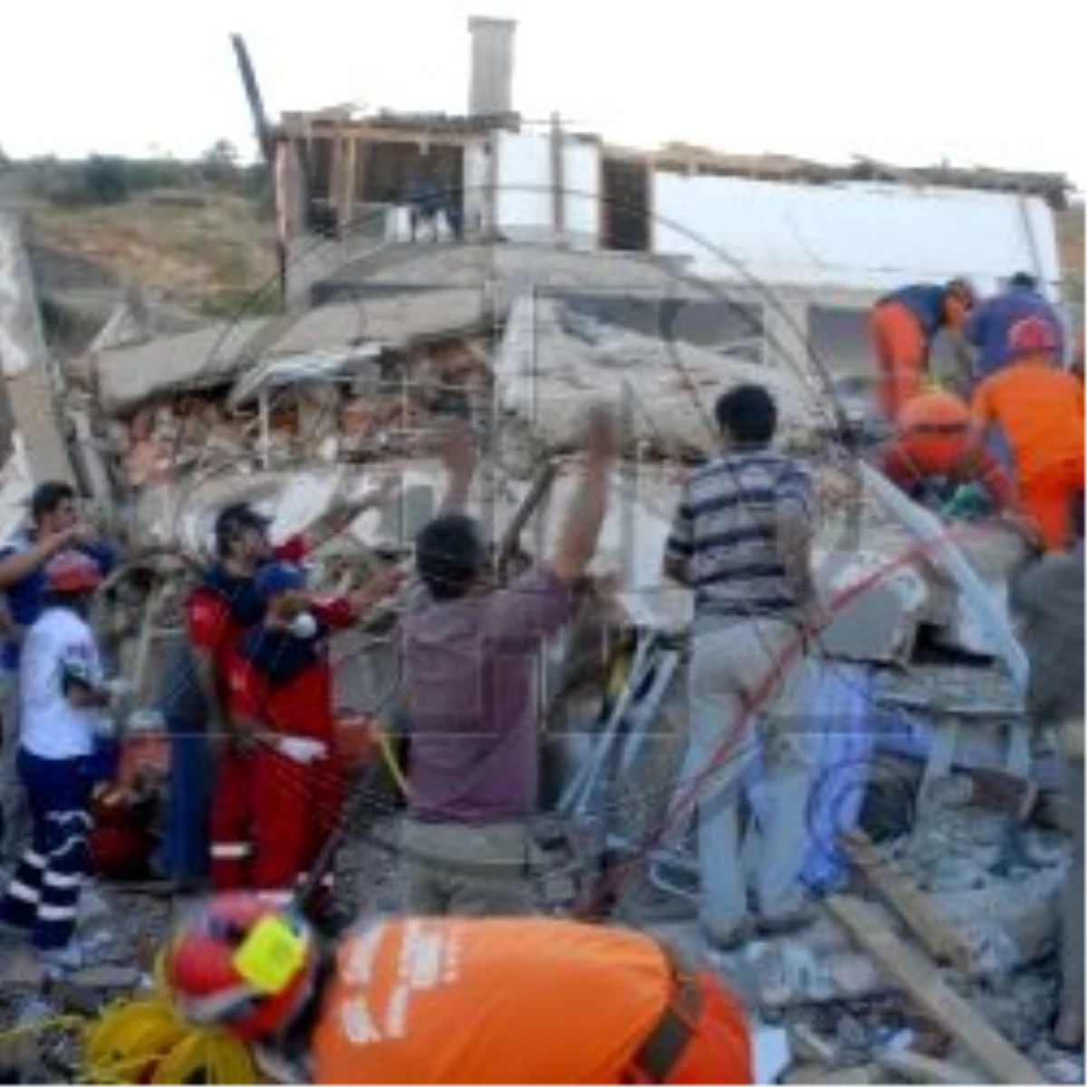 Konya\'da Yurt Çöktü: 11 Ölü