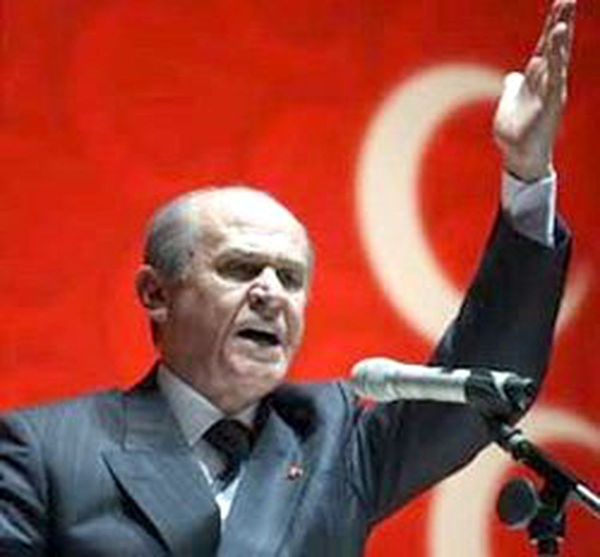 Hiç Kimse Mutlu Değil