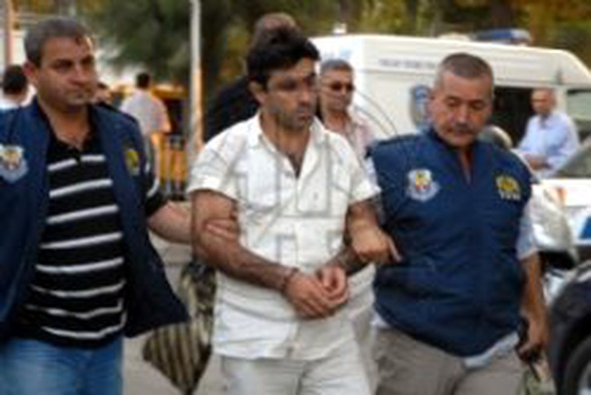 İzmir'deki Patlama: 8 Gözaltı