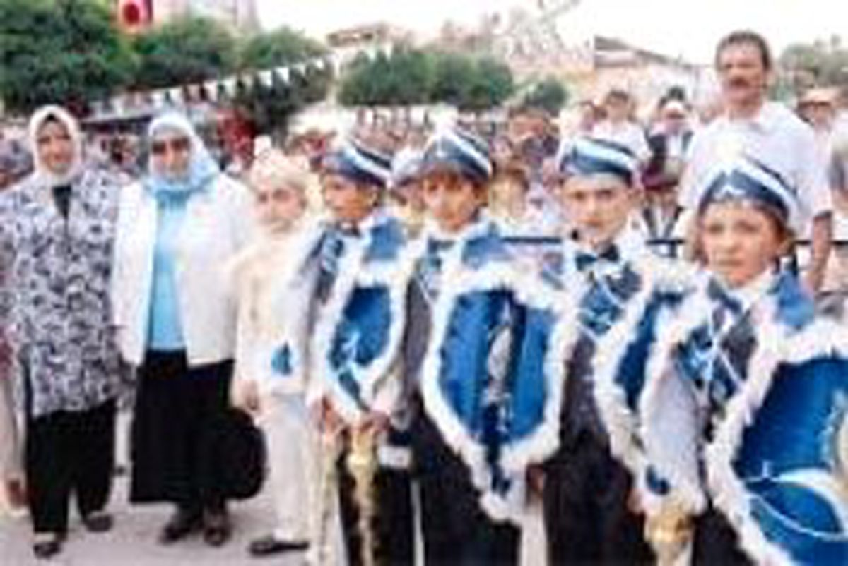 Çeyrek Altın Hediye Ettiler