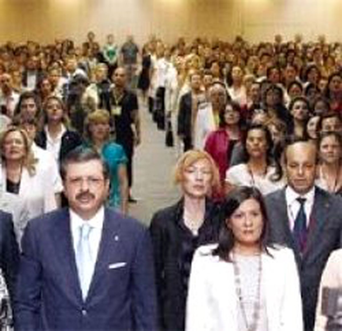 Eli Hamurlu Olan Her İşe Karışsın, Büyümenin Bereketini Toplum Hissetsin