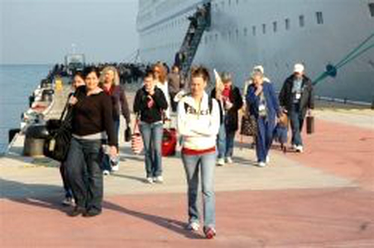 Turist Sayısı 7 Ayda 15 Milyona Yaklaştı