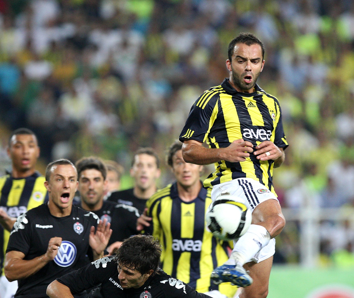 Fenerbahçe: 1 - Fk Partızan: 0 (İlk Yarı)