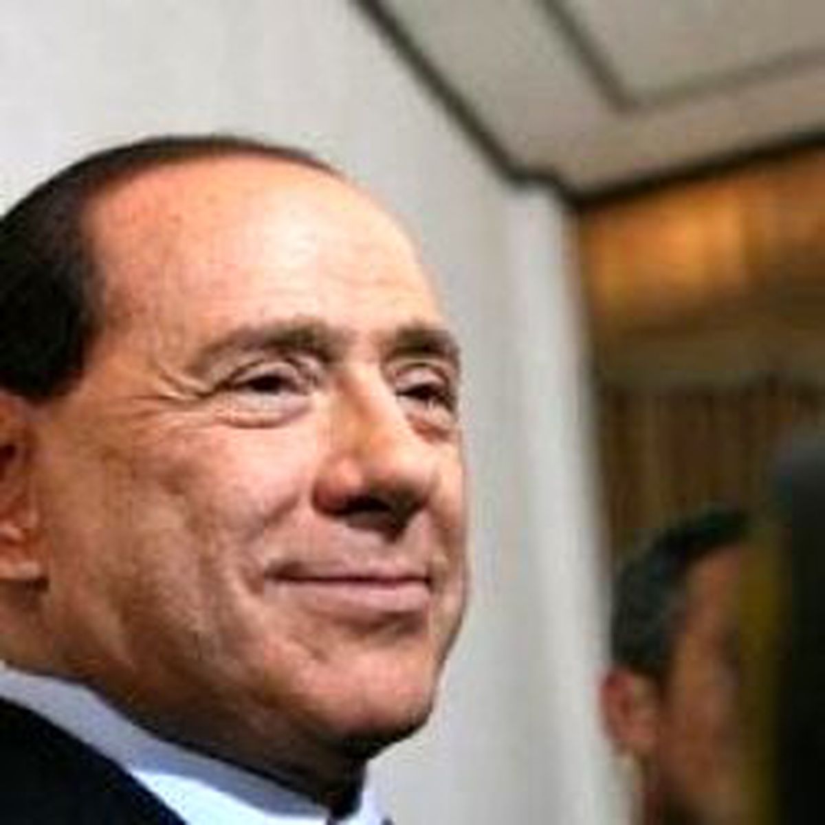 Kaddafi'ye 5 Milyar Dolar Tazminat Ödeyecek
