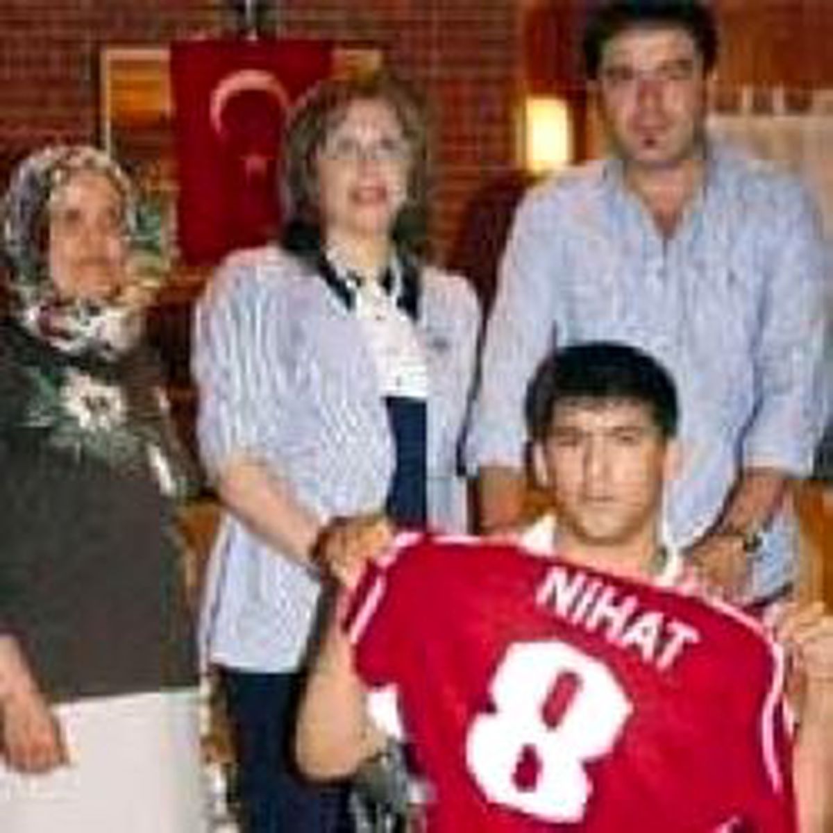Nihat'ın Forması Engelli Furkan'a