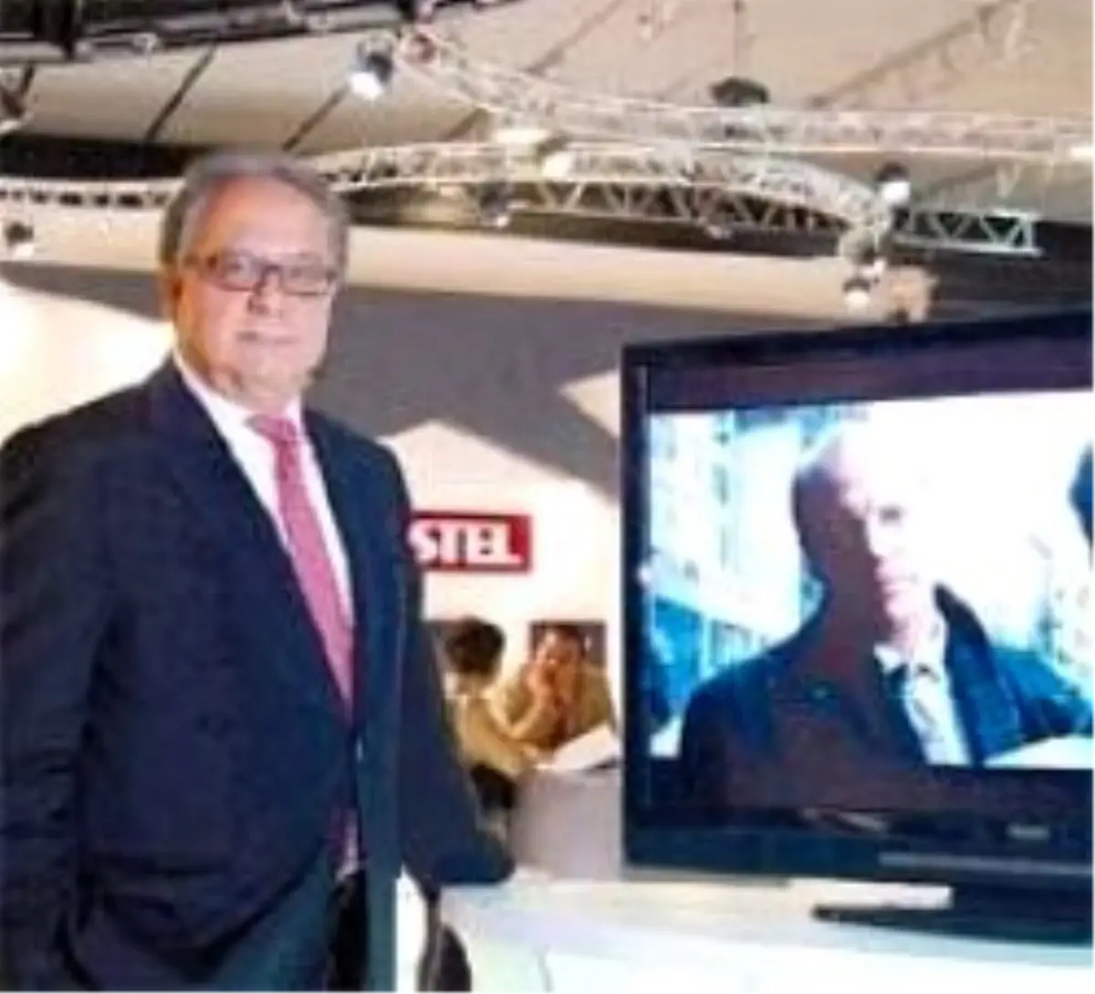 Vestel, Berlin'de 800 Ürünle Şov Yaptı, Lcd Tv'de 'Dünya Üçüncülüğü'ne Soyundu