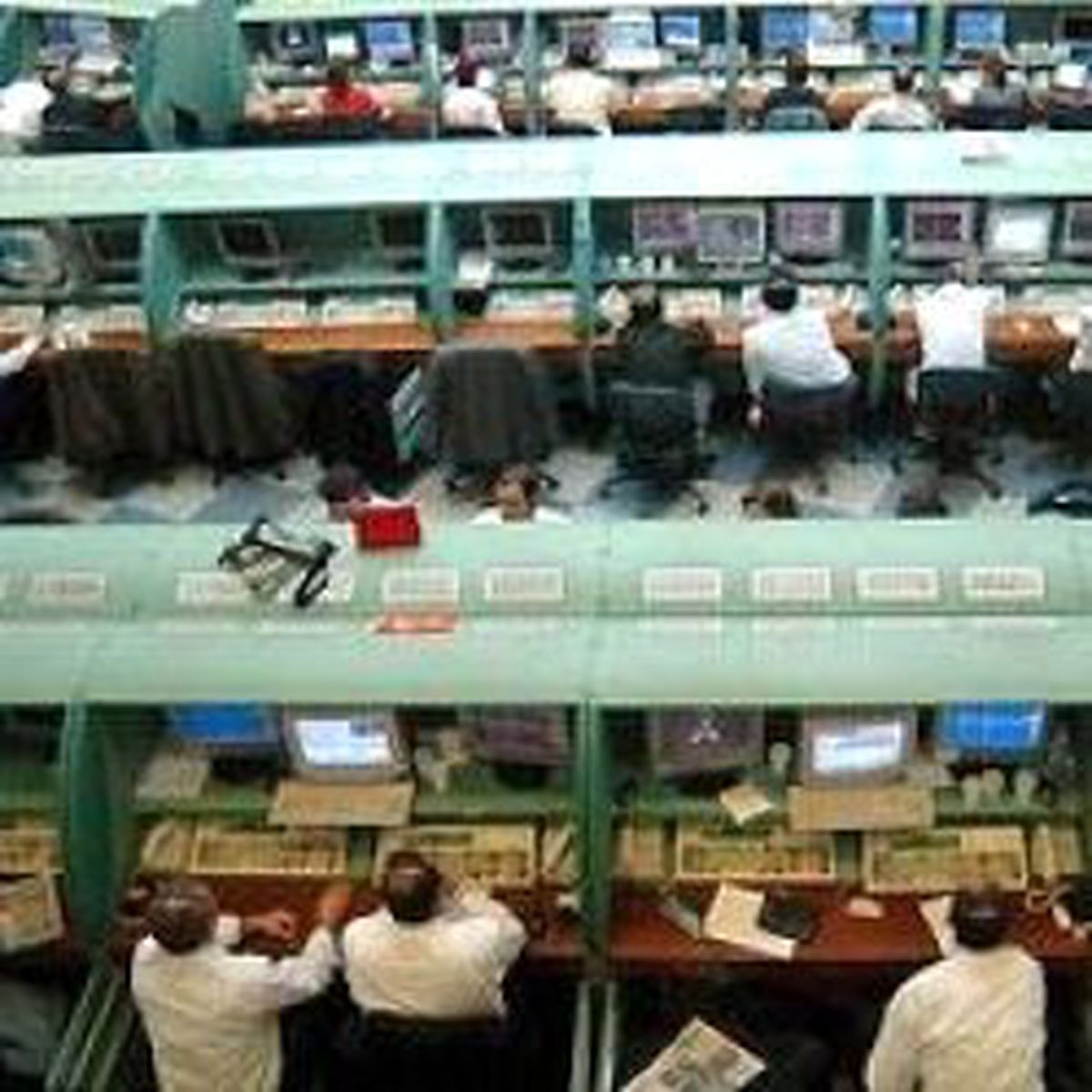 Borsa Düşüyor Dolar Yükseliyor
