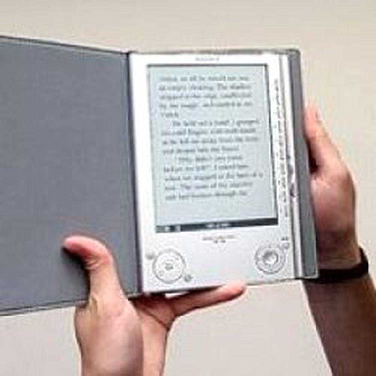Sonunda Elektronik Kitap da Çıktı