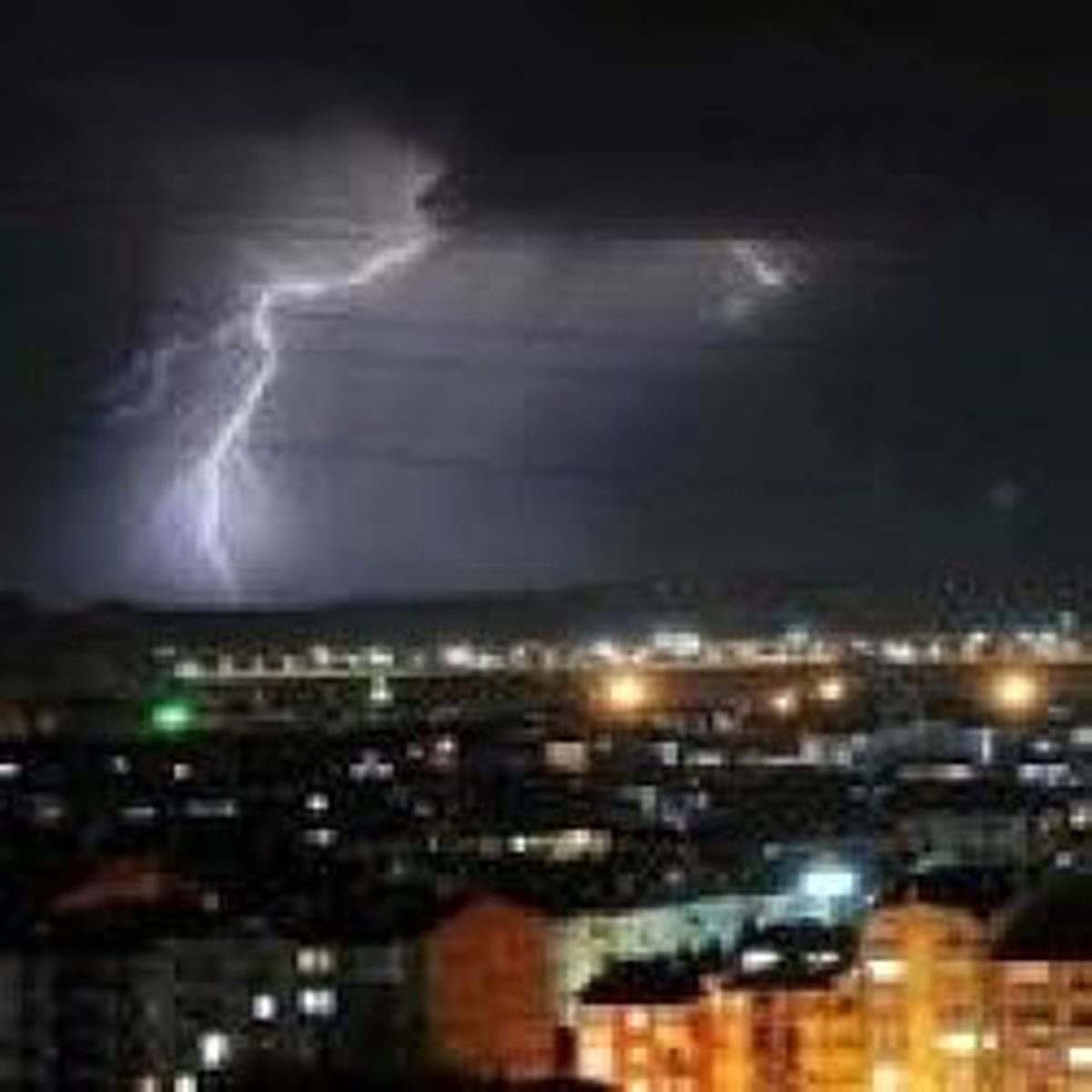 Afyon'da Şimşek Gösterisi