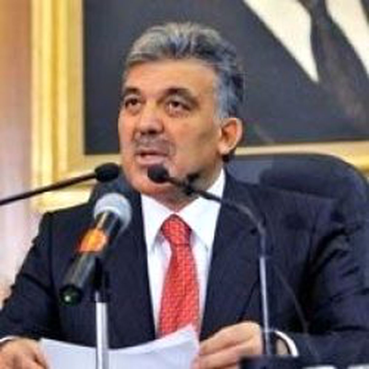Gül, Sarkisyan'ı Türkiye'ye Davet Edecek
