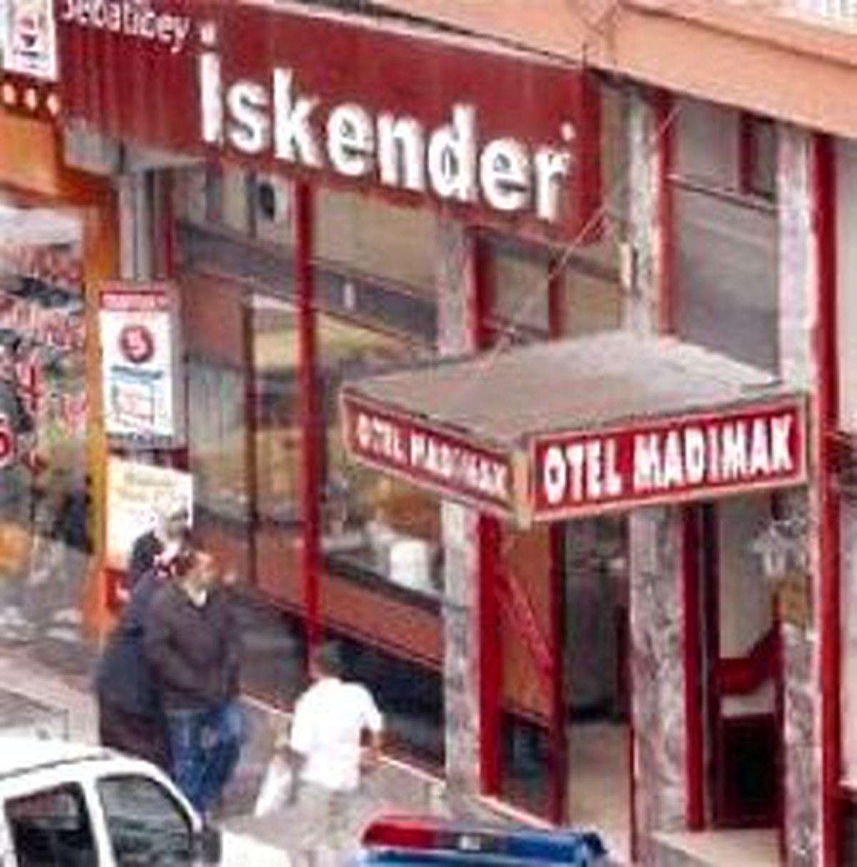 Kebapçıyı Çıkarın Binayı Kamu Alsın