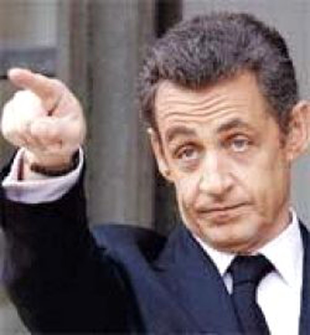 Sarkozy: Rus Güçleri 1 Ay İçinde Çekilecek