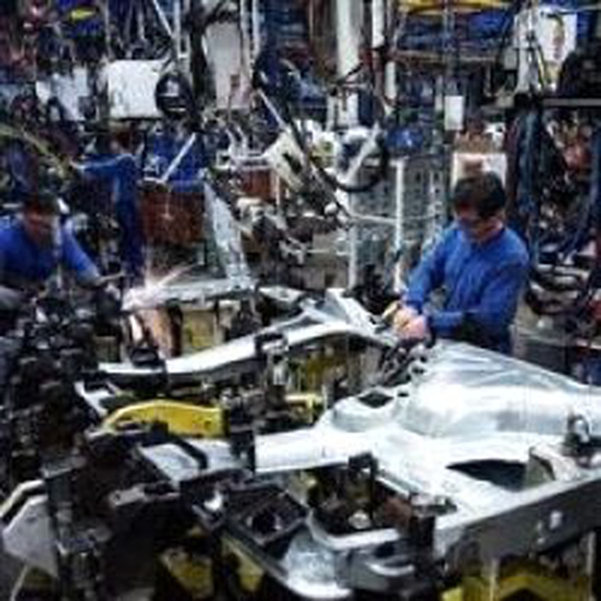 Ford ve General Motors 1900 İşçi Çıkaracak
