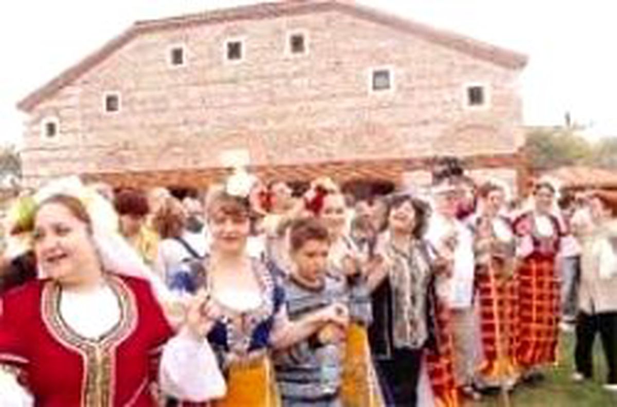 Bulgaristan Başbakanı Edirne'de Kilise Açtı